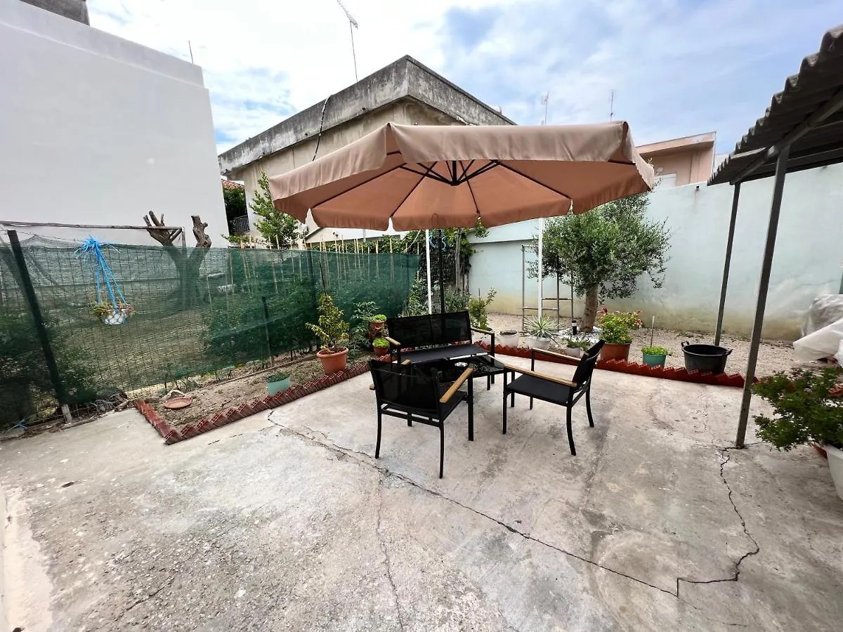 Mone Apartment 尼亚米卡尼奥纳